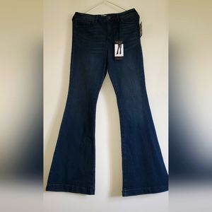 Sofia Vergara high rise flare size 8